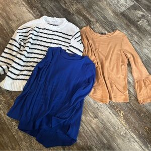 Womens sweater lot